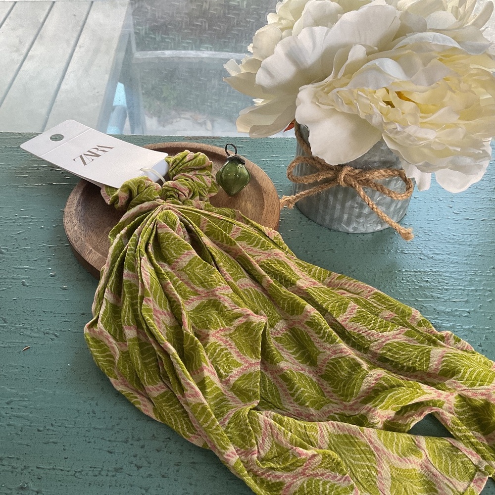Zara Printed Scrunchie Hair Tie Scarf NWT